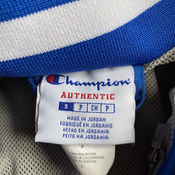 size S royal blue champion wind breaker 🦋🥶 - Picture 4 of 4